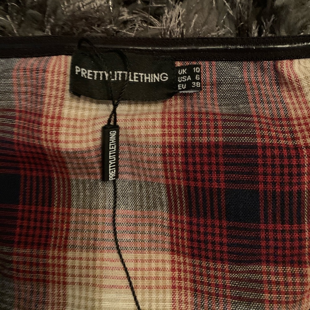 Pretty little thing crop top